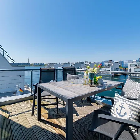 Wasserhaus Natea - Buche Einen Unvergesslichen Ostseeurlaub In *