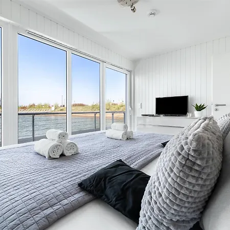 Wasserhaus Natea - Buche Einen Unvergesslichen Ostseeurlaub In * Olpenitz