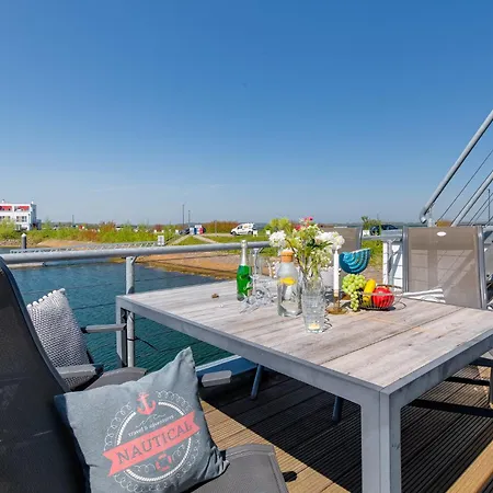 Wasserhaus Natea - Buche Einen Unvergesslichen Ostseeurlaub In Holiday home Olpenitz